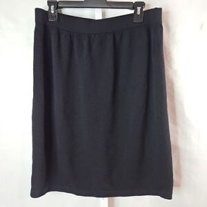 St. John Classic Black Pencil Skirt Size 16